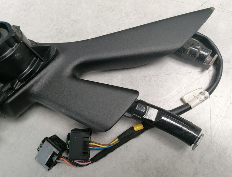 Image of LEFT DOOR MIRROR BODY