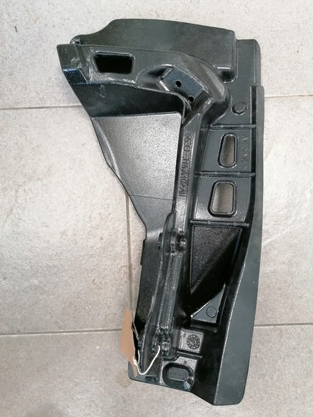 Image of CAST STRUT MOUNT, RIGHT