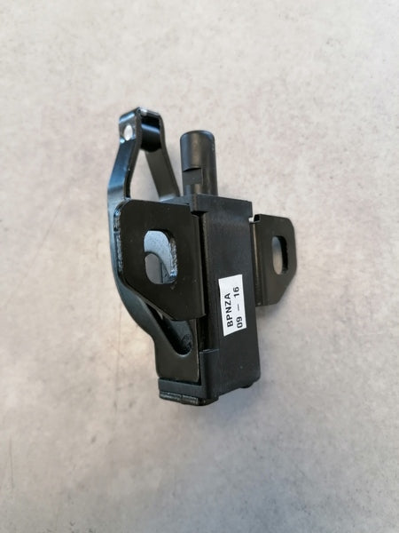 Image of TONNEAU ROOF STRIKER MECHANISM ASSEMBLY