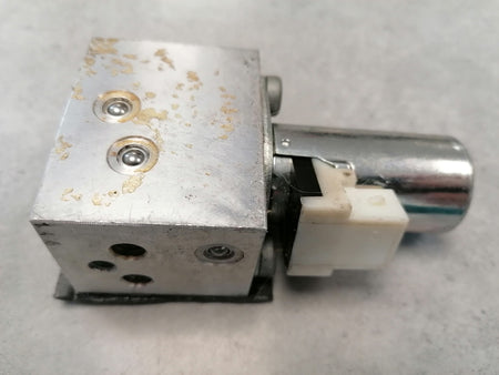 Image of FOLDING POWER ROOF HYDRUALIC LOCK VALVE