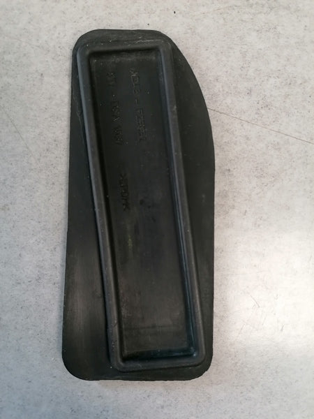 Image of RIGHT HAND REAR DOOR GLASS GROMMET