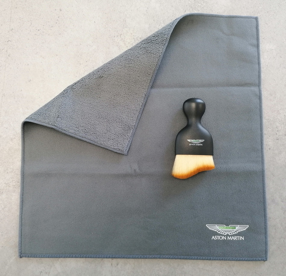 GREY MICROFIBRE INTERIOR CLEANING CLOTH WITH DETAIL BRUSH