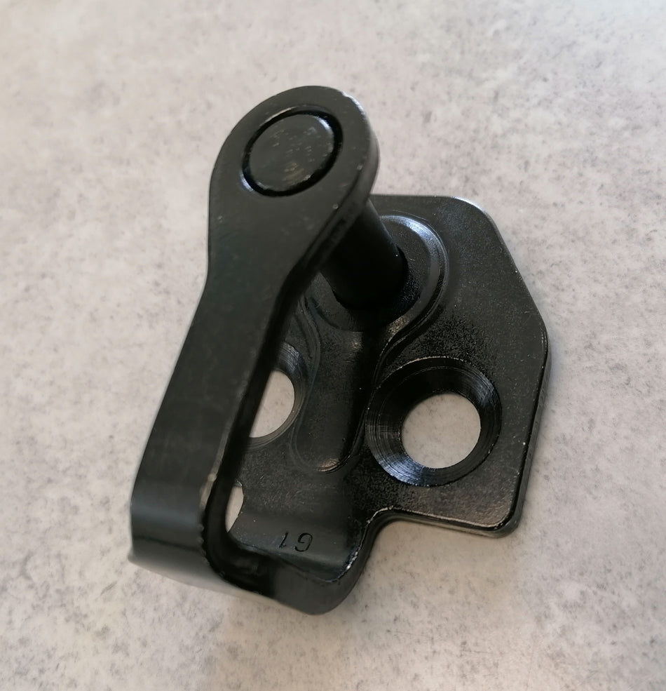 DOOR STRIKER