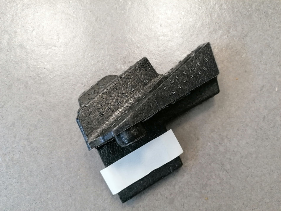 FRONT FOAM - UPPER RIGHT - FOR VANED TYPE GRILLE