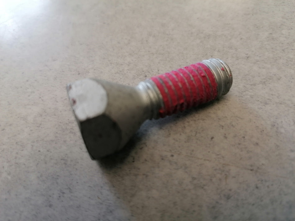 REAR SUSPENSION Setscrew 7/16" UNC