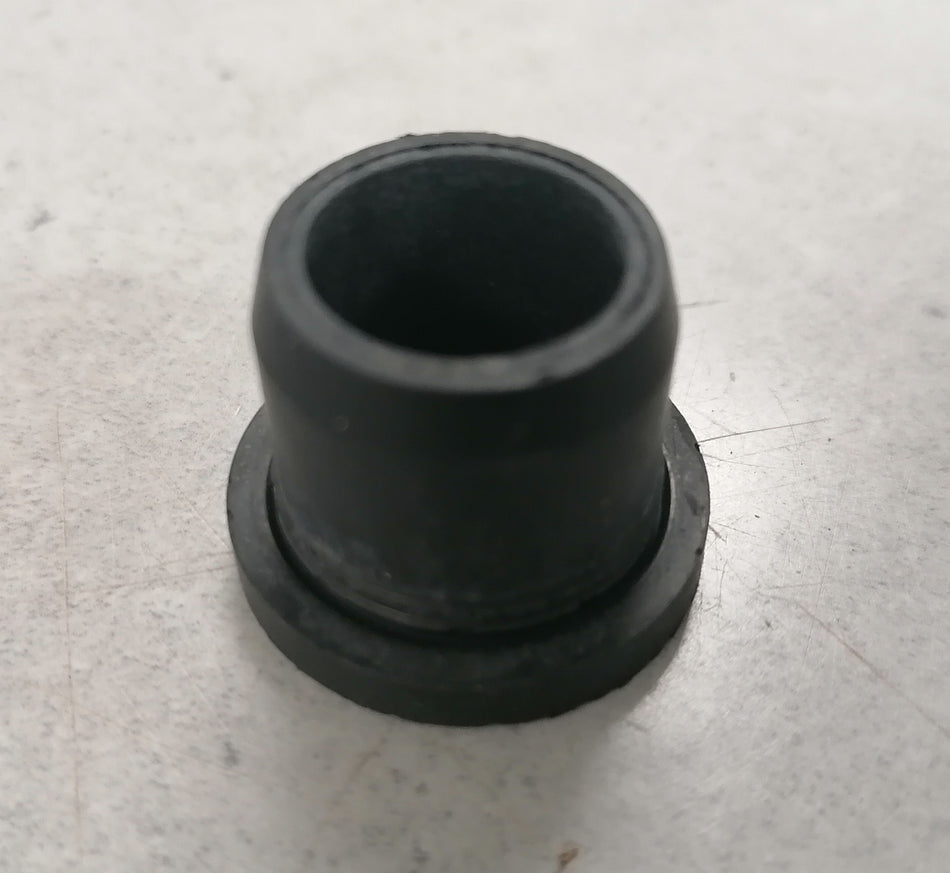 Grommet, screenwash pump