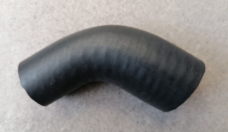 Hose - return pipe to pump