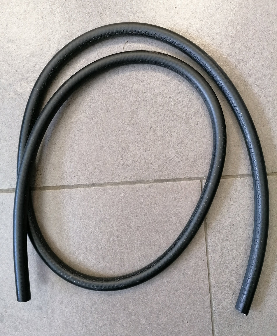 Vacuum hose, 7/32" ID x 3" long, valve to reducer