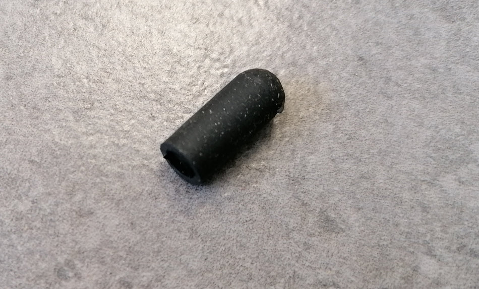 Cap stop, filler flaps