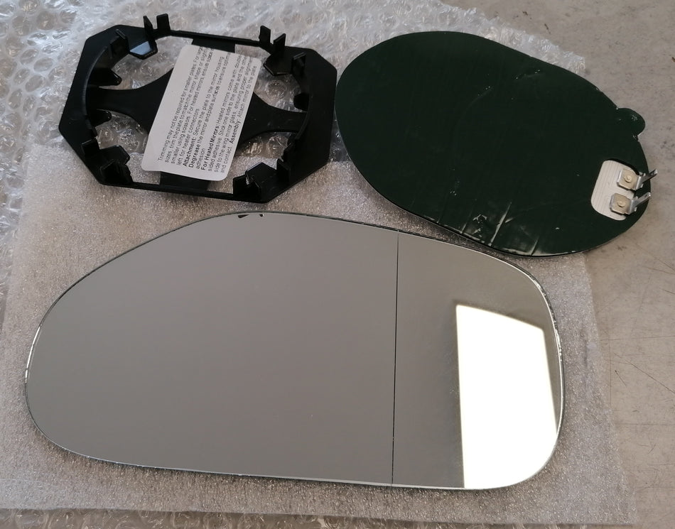 Lens, door mirror  - LH flat - Aftermarket