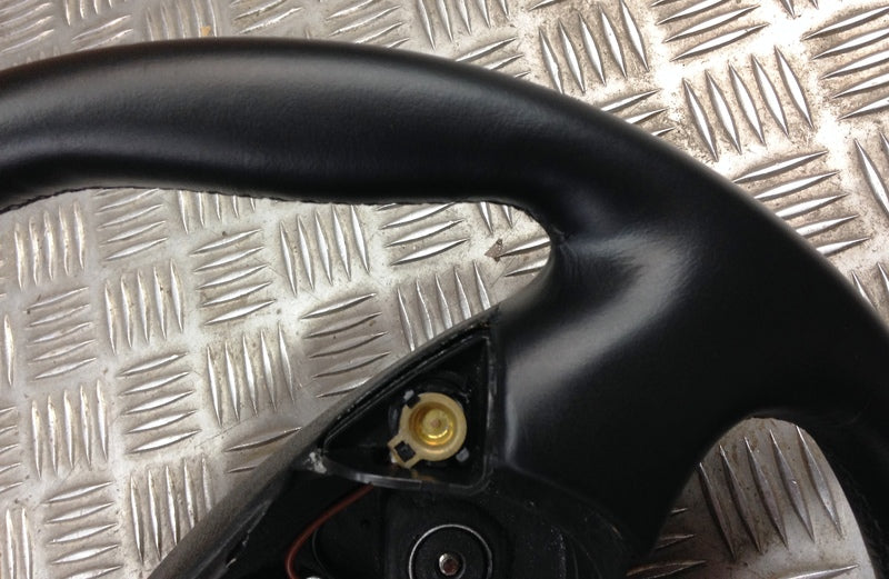 image 3 of steering wheel,sports,3 spoke non touchtronic