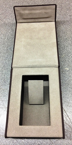 Image of PRESENTATION GIFT BOX INCLUDING LEATHER KEY LOCKET BROWN