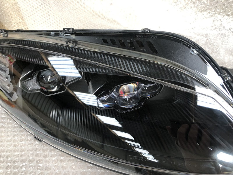 FRONT HEADLIGHT - LHD USA FEDERAL RIGHT HAND