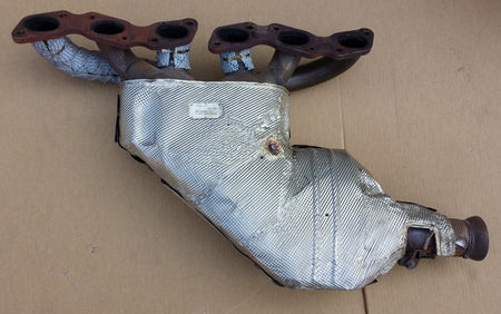 EXHAUST MANIFOLD ASSEMBLY