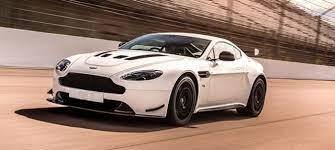 VANTAGE AMR CARBON FIBRE FRONT SPLITTER & GURNEY
